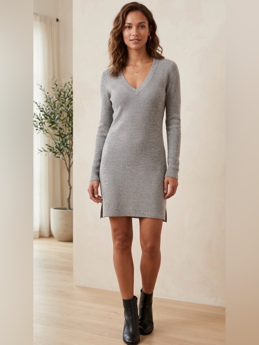 Banana Republic Cashmere Wool Blend Vneck Longsleeve Knitted Sweater Dress